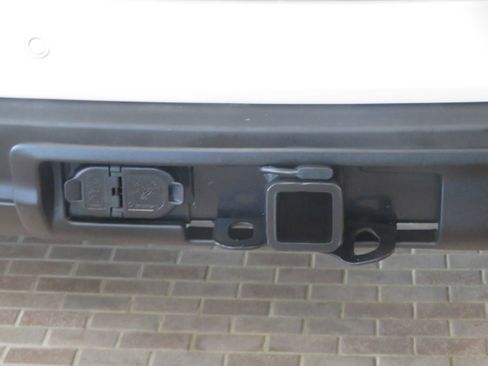 Used 2011 Jeep Grand Cherokee Limited image 62