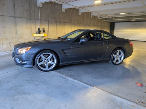 Used 2014 Mercedes-Benz SL 550 image 2