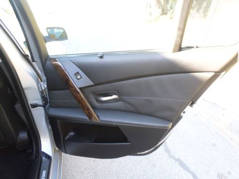 Used 2006 BMW 530i Sedan image 14