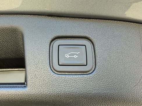 New 2025 Chevrolet Blazer EV LT AWD/4WD image 13