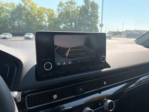 Used 2023 Honda Civic LX image 28