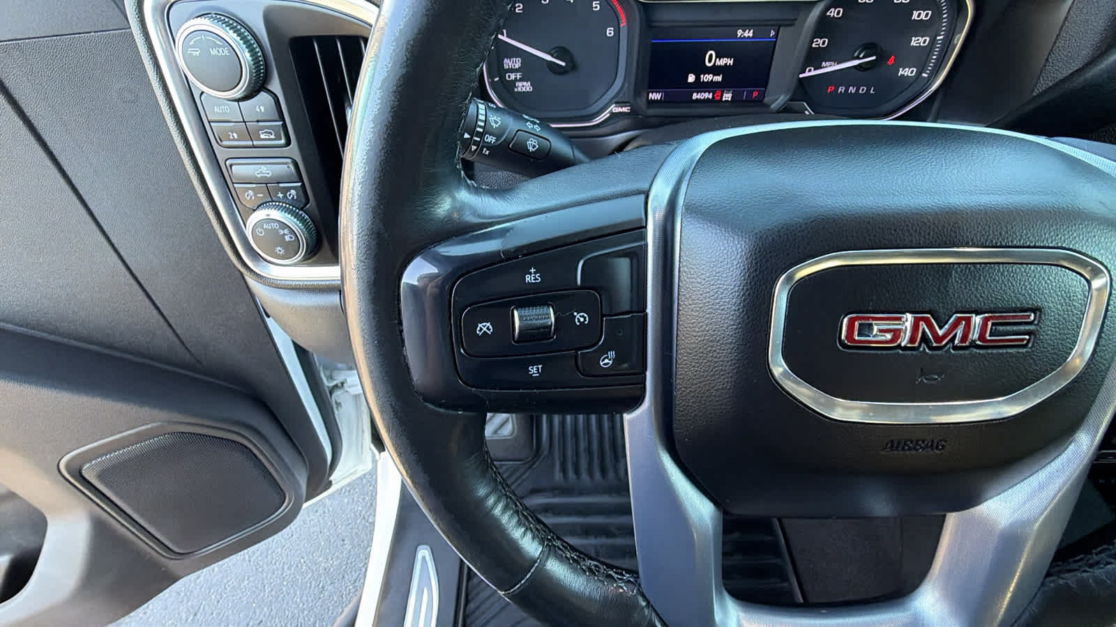 Used 2020 GMC Sierra 1500 SLE w/ SLE Value Package AWD/4WD image 19