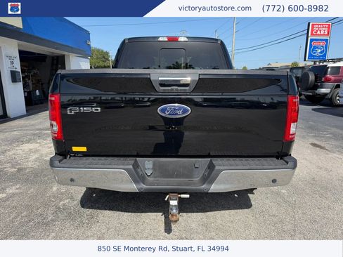 Used 2017 Ford F150 XLT w/ Equipment Group 302A Luxury RWD image 4