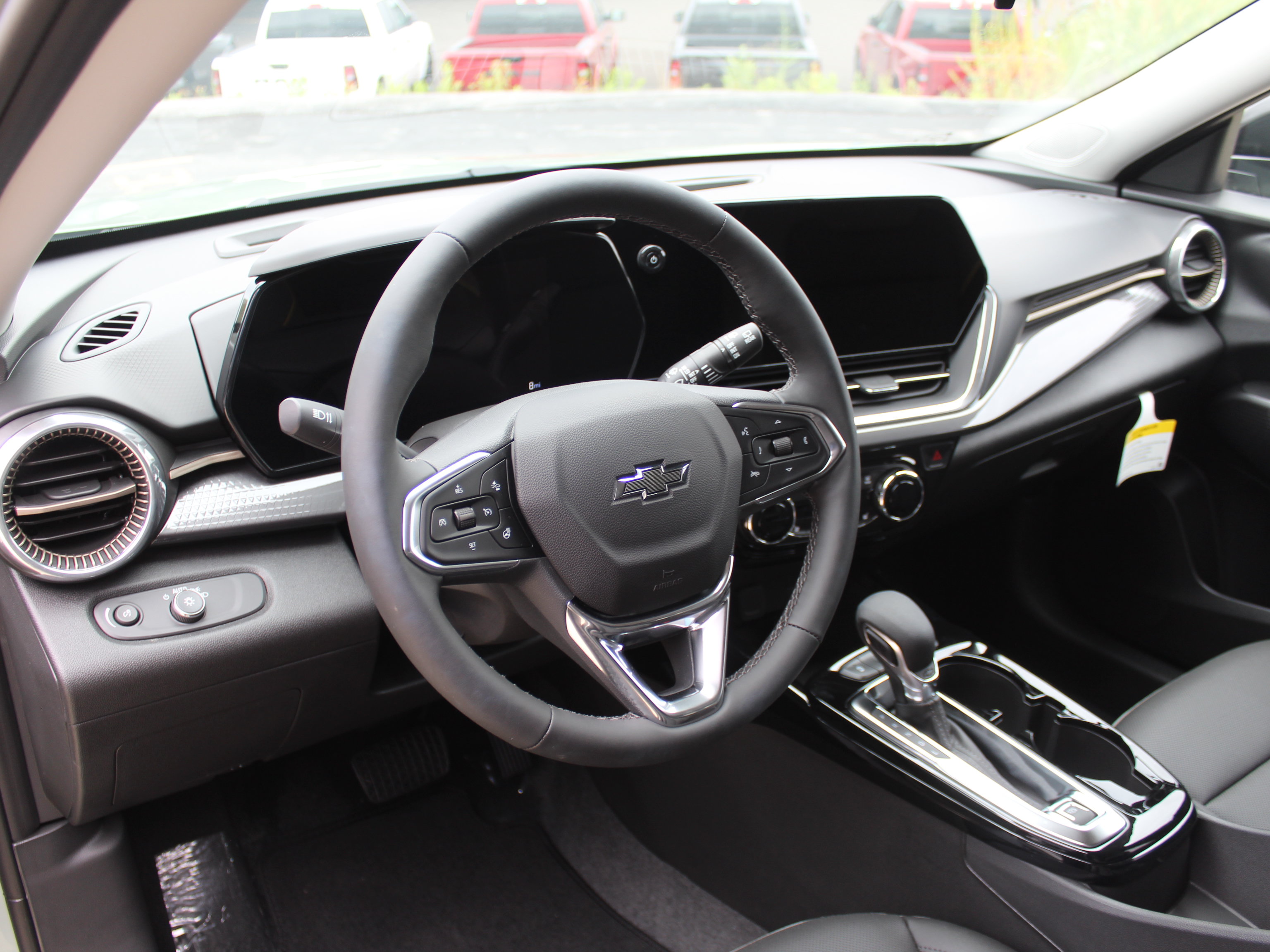 New 2026 Chevrolet Trax ACTIV w/ Driver Confidence Package FWD image 12