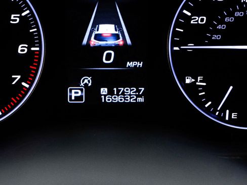 Used 2020 Subaru Outback Premium image 22
