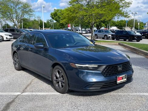 Used 2023 Honda Accord EX image 3