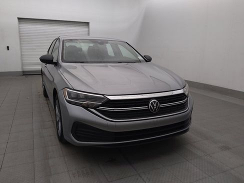 Used 2024 Volkswagen Jetta SE FWD image 13