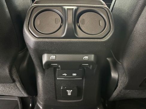 Used 2019 Jeep Wrangler Unlimited Rubicon image 10
