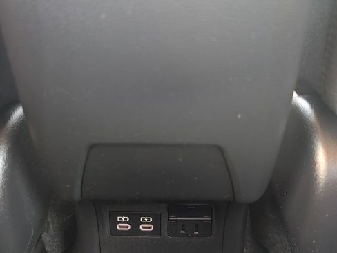 Certified 2024 Toyota Prius Prime FWD image 22