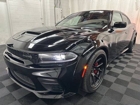 Used 2023 Dodge Charger SRT Hellcat w/ Harman/Kardon Audio Group image 4