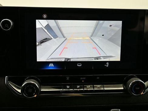 Used 2023 Chevrolet Colorado W/T image 21