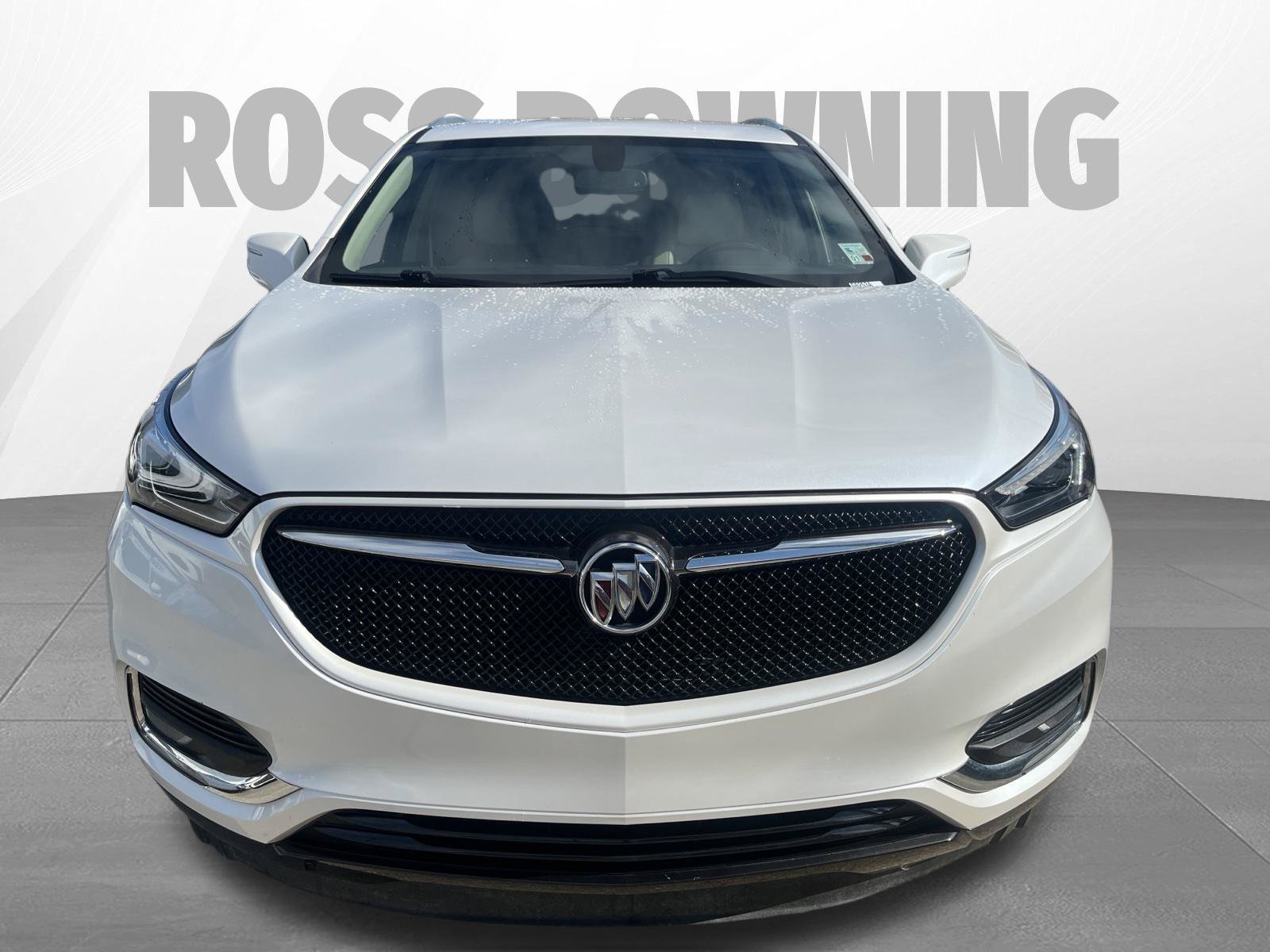 Used 2021 Buick Enclave Essence w/ Sport Touring Edition FWD image 2