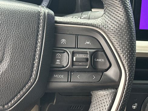 Used 2024 Toyota Tacoma TRD Off-Road w/ TRD Off Road Upgrade Package AWD/4WD image 18
