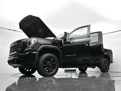 Certified 2025 GMC Sierra 2500 AT4 w/ AT4 Premium Plus Package image 53