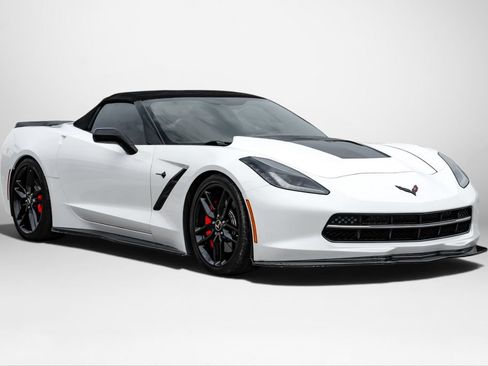 Used 2014 Chevrolet Corvette Stingray Convertible w/ 3LT Preferred Equipment Group RWD image 6