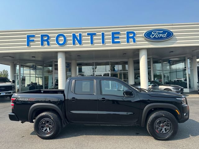 Used 2026 Nissan Frontier PRO-4X AWD/4WD image 2