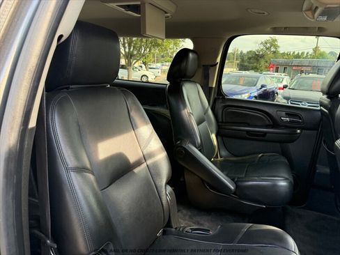 Used 2012 GMC Yukon XL Denali AWD/4WD image 19