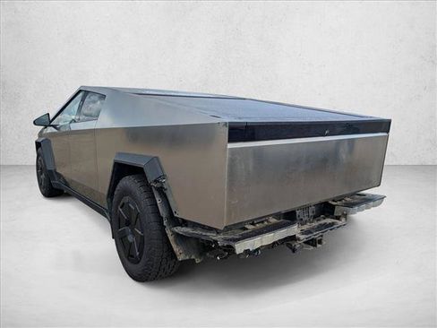 Used 2024 Tesla Cybertruck AWD Crew Cab image 7