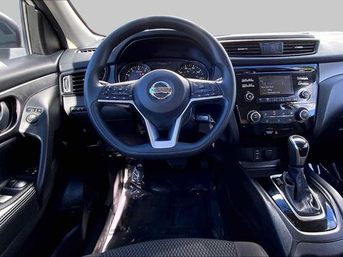Used 2017 Nissan Rogue Sport S w/ S Appearance Package AWD/4WD image 5