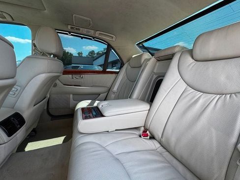 Used 2004 Lexus LS 430 RWD image 13