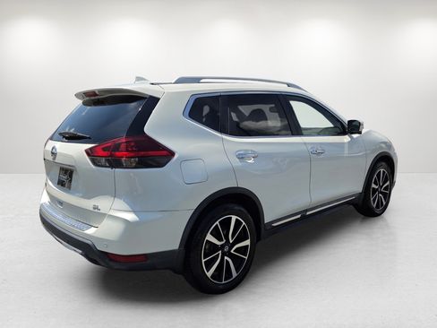 Used 2019 Nissan Rogue SL w/ Premium Package FWD image 5
