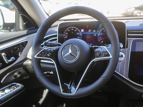 New 2026 Mercedes-Benz E 450 4MATIC Sedan image 13
