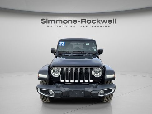 Used 2022 Jeep Wrangler Unlimited Sahara w/ LED Lighting Group image 4