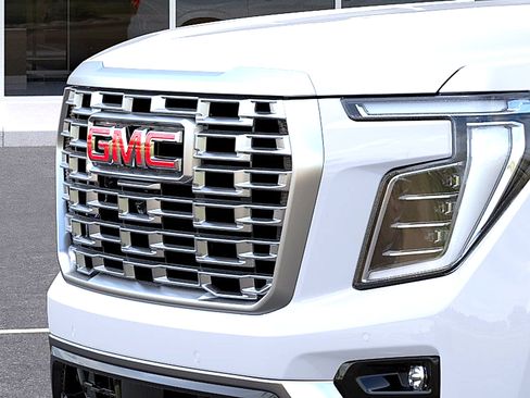 New 2026 GMC Yukon XL Denali w/ Denali Reserve Package AWD/4WD image 13