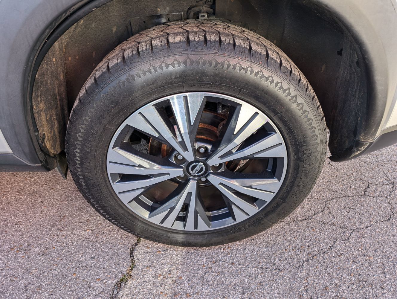 Used 2021 Nissan Rogue SV FWD image 26