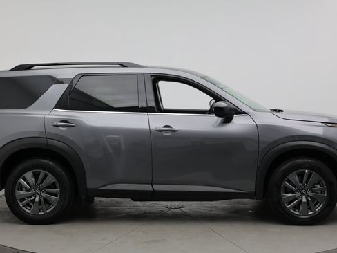 Used 2026 Nissan Pathfinder SV AWD/4WD image 8