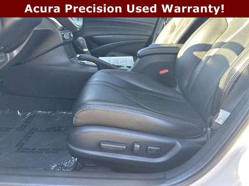 Certified 2019 Acura ILX Base image 9