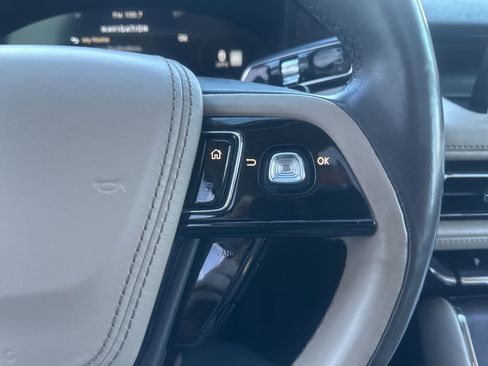 Used 2020 Lincoln Aviator Reserve w/ Equipment Group 201A image 32