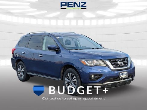 Used 2020 Nissan Pathfinder SL image 1