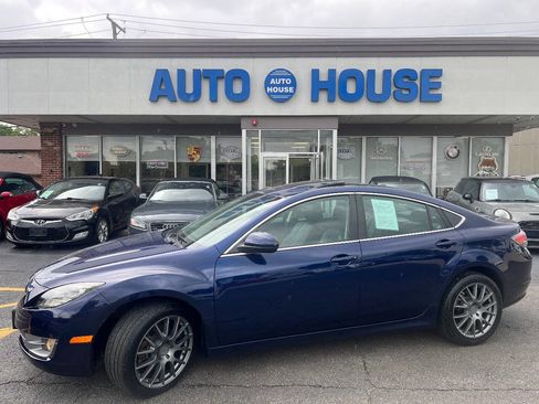 Used 2009 MAZDA MAZDA6 s Grand Touring w/ Moonroof & Bose Pkg FWD image 4
