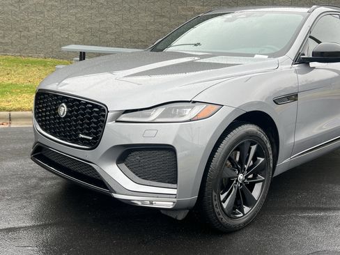 Certified 2025 Jaguar F-PACE R-Dynamic S image 11