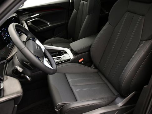 New 2025 Audi Q5 Premium Plus image 38