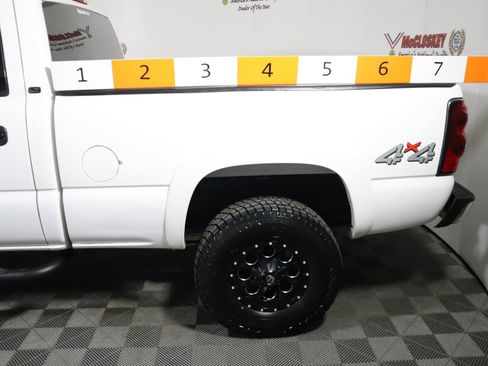 Used 2007 Chevrolet Silverado 2500 LT w/ Skid Plate Package image 13