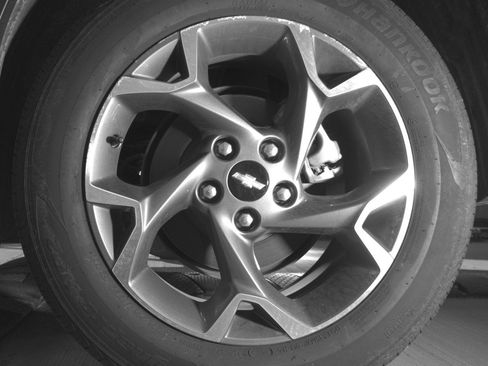 Used 2025 Chevrolet Trax LT FWD image 14