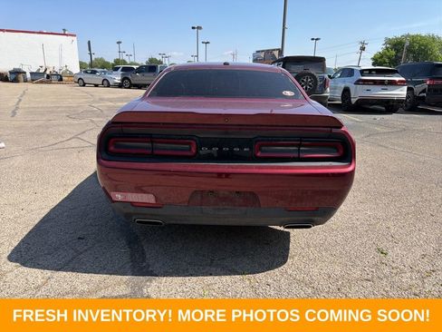 Used 2021 Dodge Challenger SXT w/ Driver Convenience Group image 5