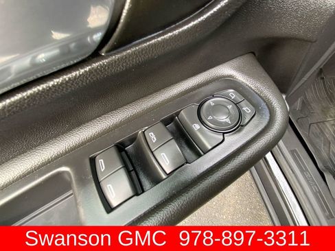 Certified 2023 GMC Terrain SLE w/ Driver Convenience Package AWD/4WD image 23