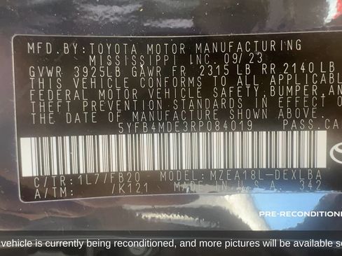 Used 2024 Toyota Corolla LE FWD image 19