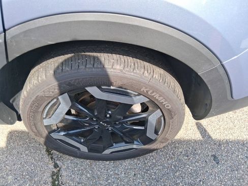 Certified 2024 Kia Telluride S FWD image 7
