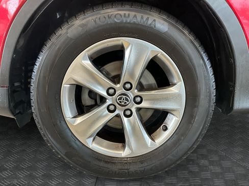 Used 2015 Toyota RAV4 XLE AWD/4WD image 14