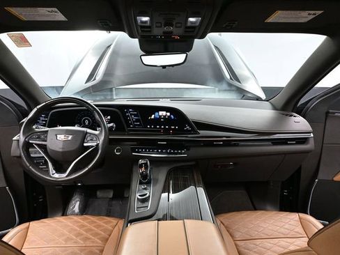 Used 2022 Cadillac Escalade Premium Luxury w/ Touring Package image 29