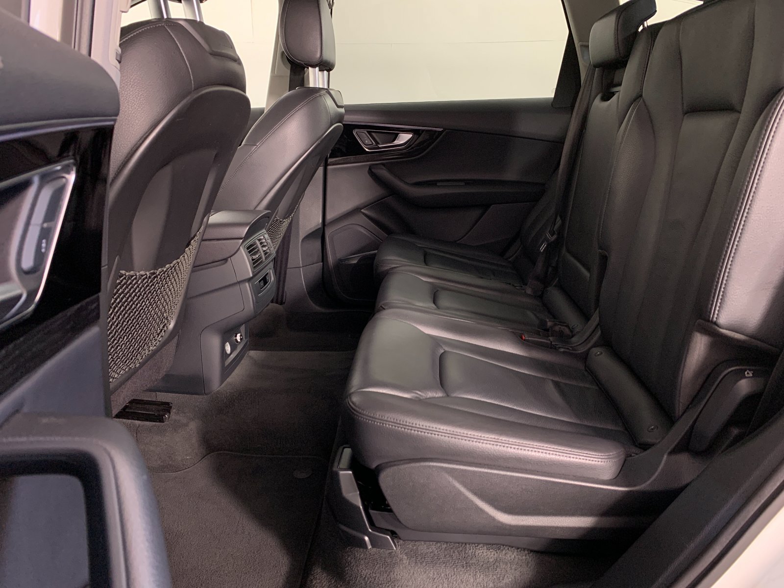 Used 2019 Audi Q7 3.0T Premium Plus AWD/4WD image 32
