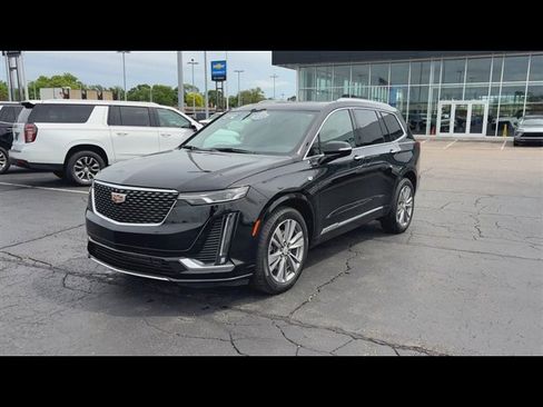 New 2024 Cadillac XT6 Premium Luxury AWD/4WD image 4