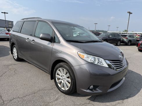 Certified 2017 Toyota Sienna XLE w/ XLE Navigation Package AWD/4WD image 2