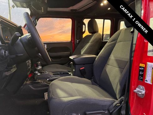 Used 2024 Jeep Wrangler Unlimited Sport AWD/4WD image 12