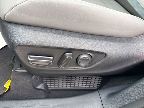 Certified 2026 Toyota Sienna XLE image 14