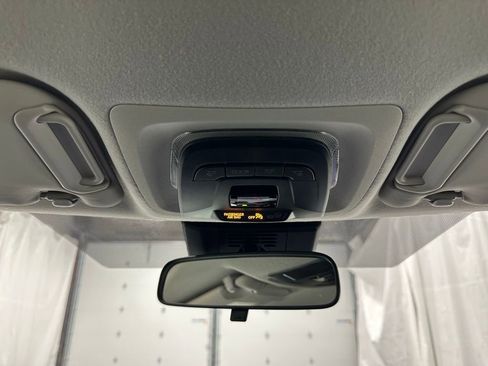 Used 2025 Toyota Corolla LE image 38